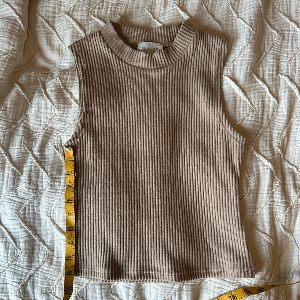 nwot beige mock neck tank